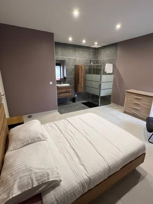 Belle Appartement Avec Parking Gratuit Blanzy Εξωτερικό φωτογραφία